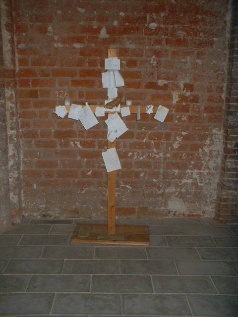 DSCF0015 Wunschbaum in der Kirche. Kirche als Veranstaltungsraum genutzt.